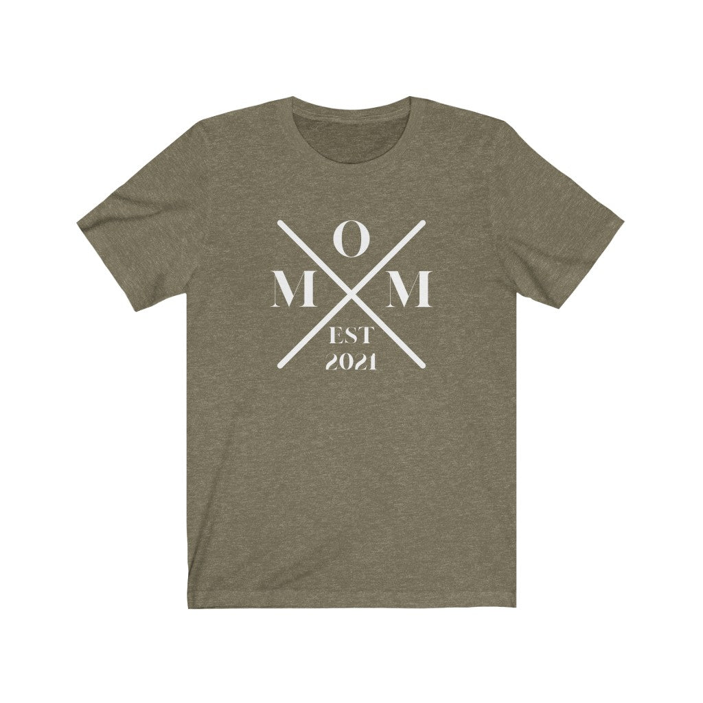 MOM EST. 2021 WOMEN'S STANDARD FIT T-SHIRT - SNG World