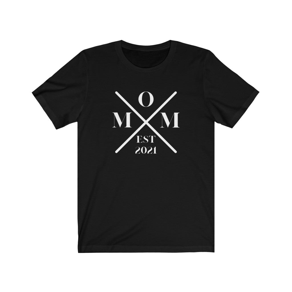 MOM EST. 2021 WOMEN'S STANDARD FIT T-SHIRT - SNG World