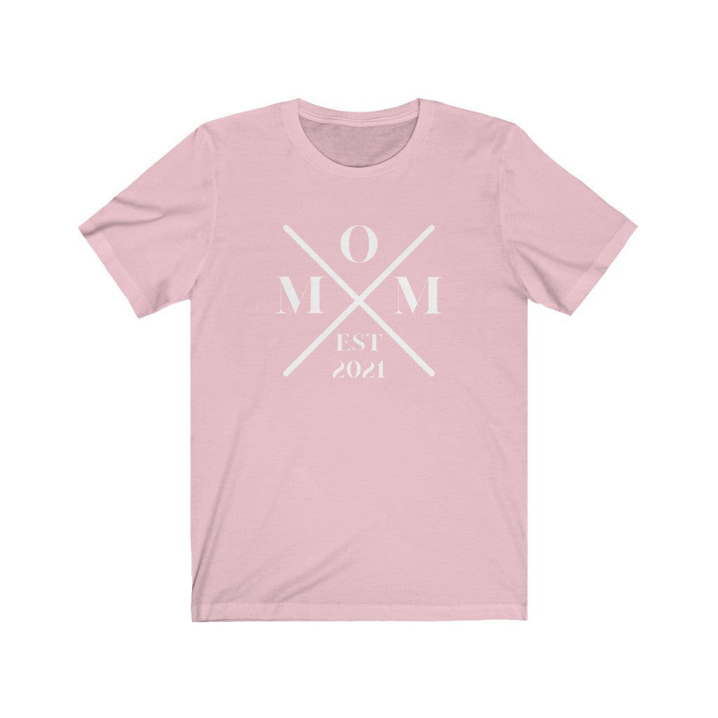 MOM EST. 2021 WOMEN'S STANDARD FIT T-SHIRT - SNG World